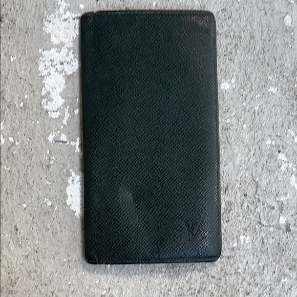 Louis Vuitton Wallet - Picture 1 of 7